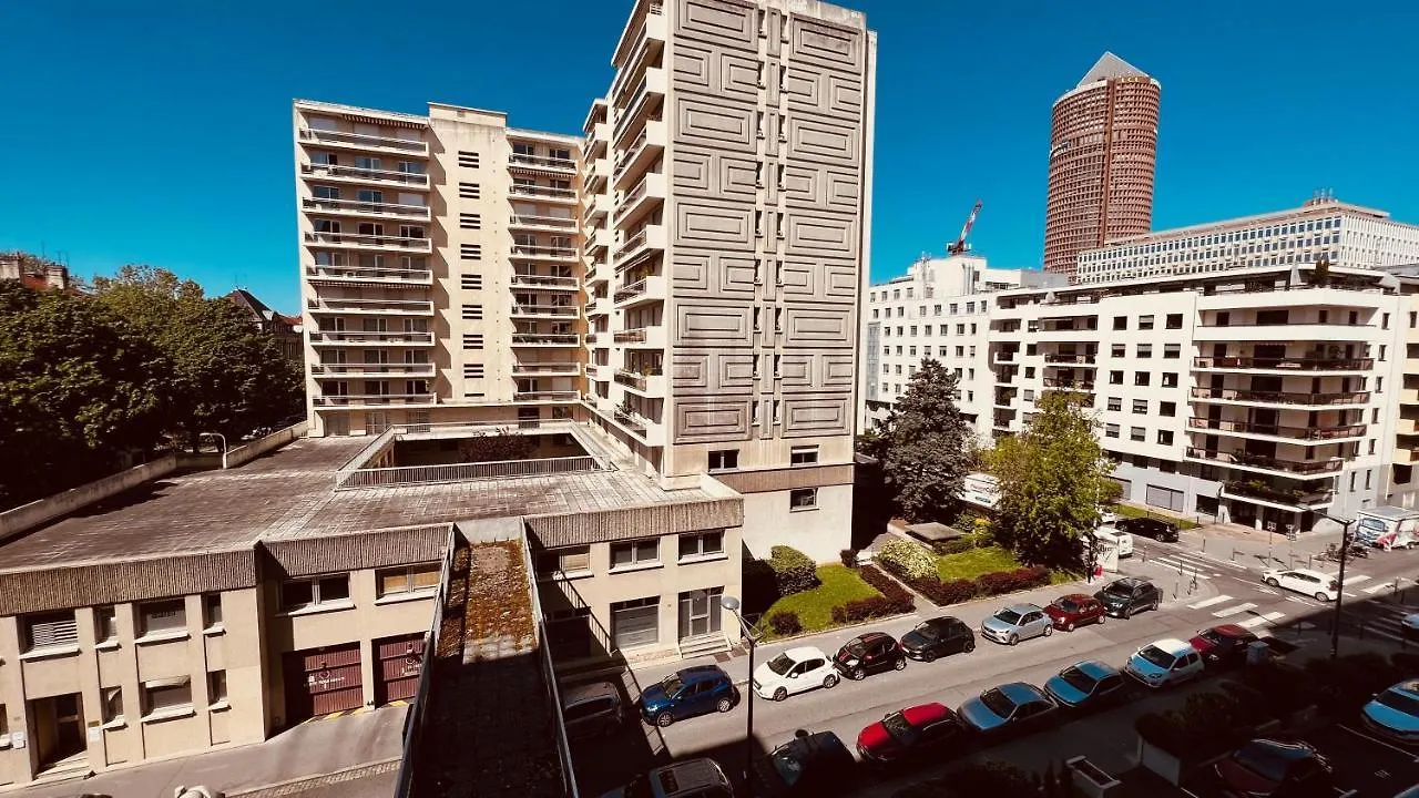Lost Inn Lyon Part Dieu -Entre Centre Ville Et Gare Part Dieu -Netflix